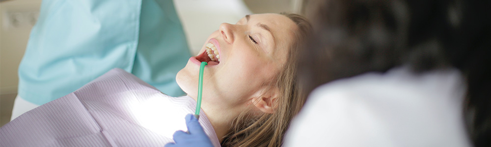 What to expect with dental implants?